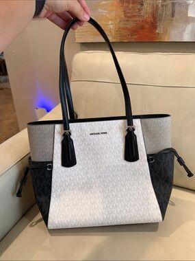 Michael Kors Tricolor Signature Tote in White, Black & Gray